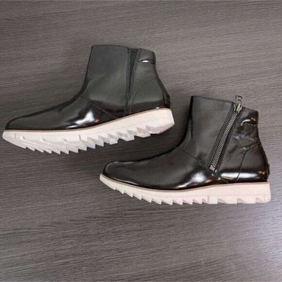 Sorel Harlow Women’s Ankle Boots 6 Black Patent Leather Side Zip Winter Shoes - Picture 7 of 9